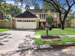 2310 Wren Meadow Rd, Richmond, TX 77406