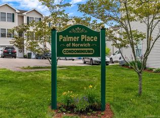 41 Palmer St UNIT 4, Norwich, CT 06360
