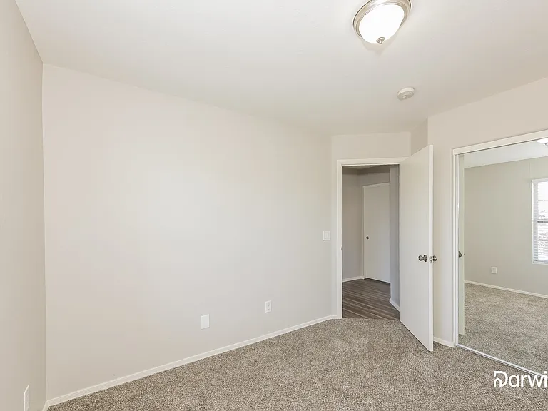 2519 S 90th Dr — Photo 14
