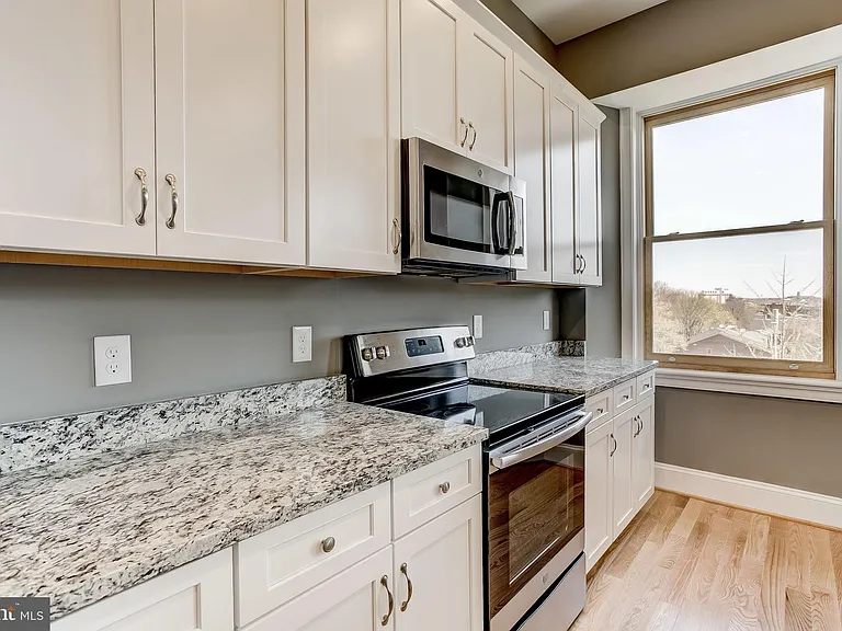 1214 Eutaw Pl #303 — Photo 8