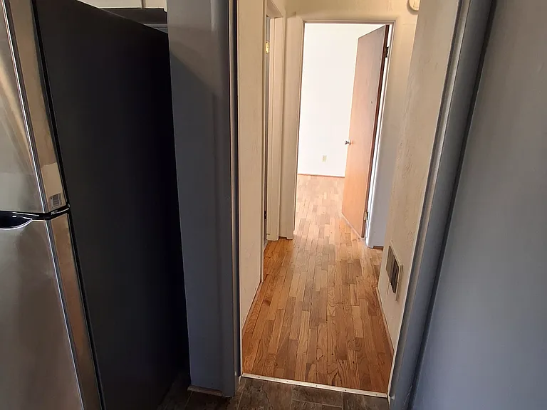 309 Marie St — Photo 14