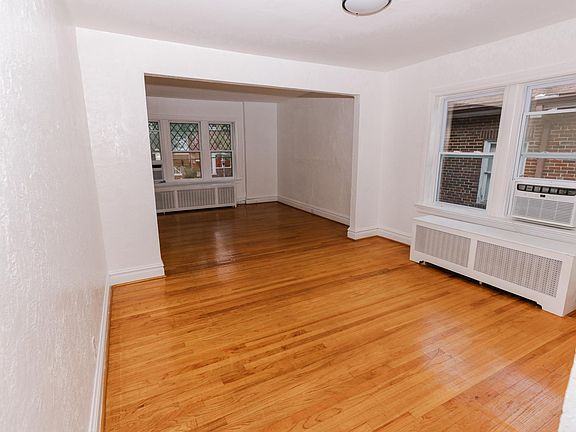 4th image of 7360 Dartmouth Ave #B