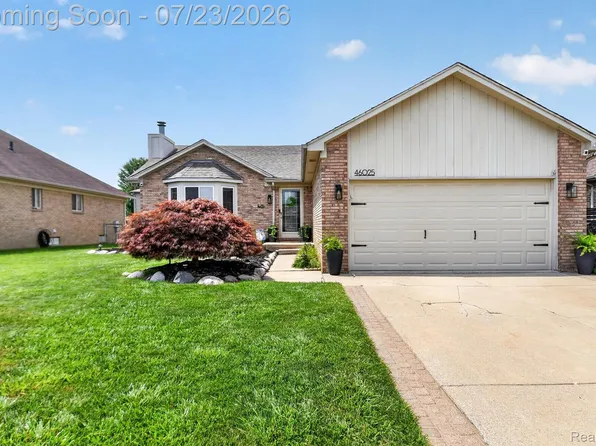 46025 Duke Dr, Chesterfield, MI 48051