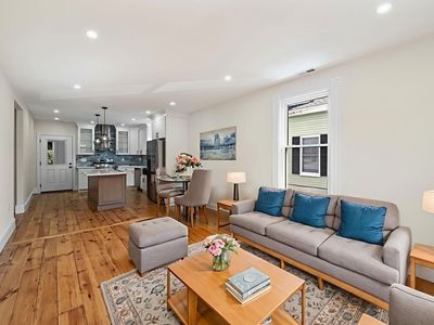 8 Cushing St #2, Salem, MA, 01970