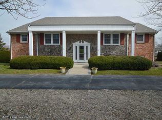 45 Robin Rd, Portsmouth, RI 02871