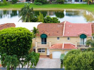 15835 SW 68th Ter, Miami, FL 33193