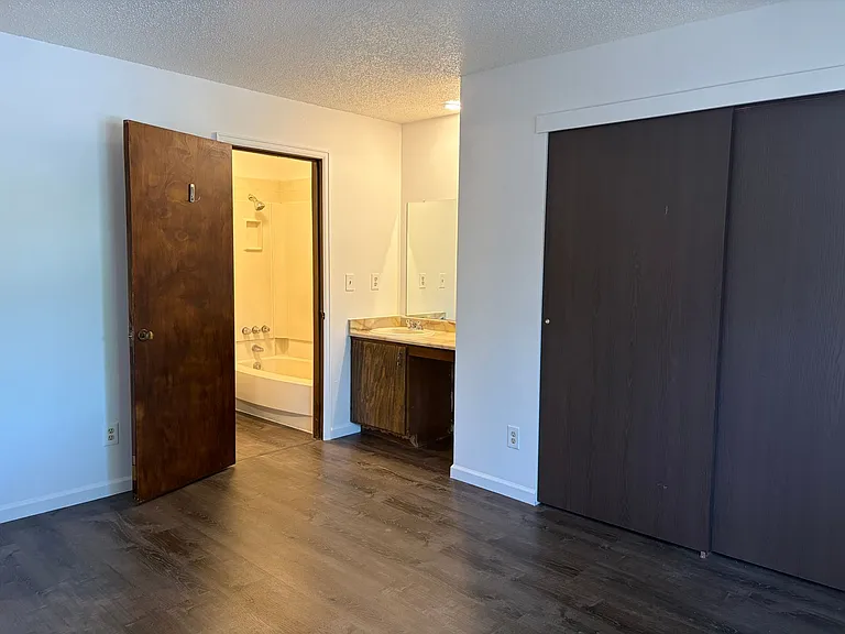 710 City Park Ave #A122 — Photo 3