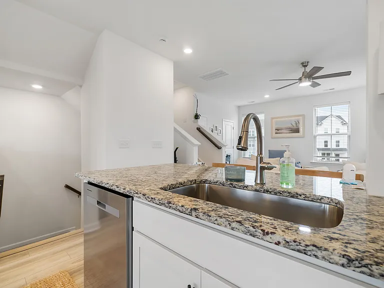 829 Recess Point Dr — Photo 22