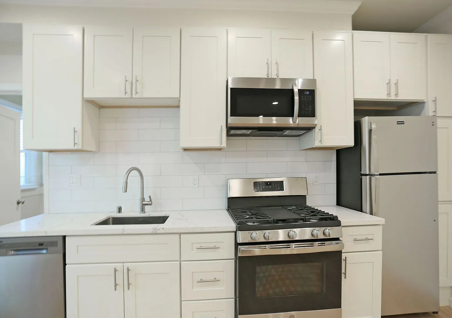 Open House: Sunday (8/30) 2:00pm-2:20pm. Sunny, Remodeled First Floor 2br/1ba Just North Of The W... — Photo 3