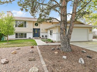 5960 S Potomac Dr, Murray, UT 84123