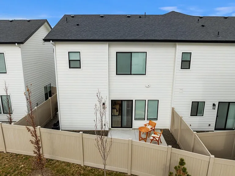 Alpine Landing Townhomes — Photo 18