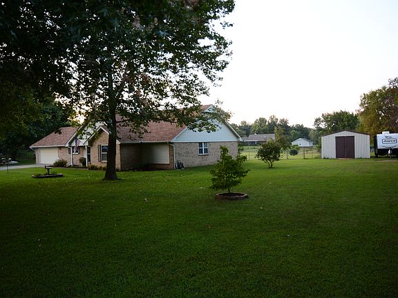 3rd image of 8403 E Remington Ave