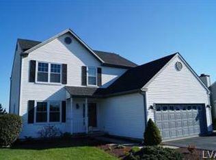 3184 Center St, Whitehall, PA 18052