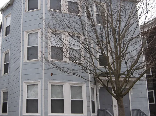 38 Vesper St APT 1, Portland, ME 04101