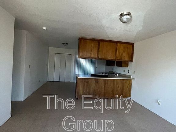 4th image of 10955 Thompson Dr