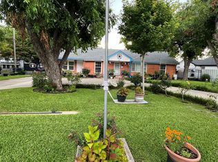 2033 Pleasant Dr, Dallas, TX 75217