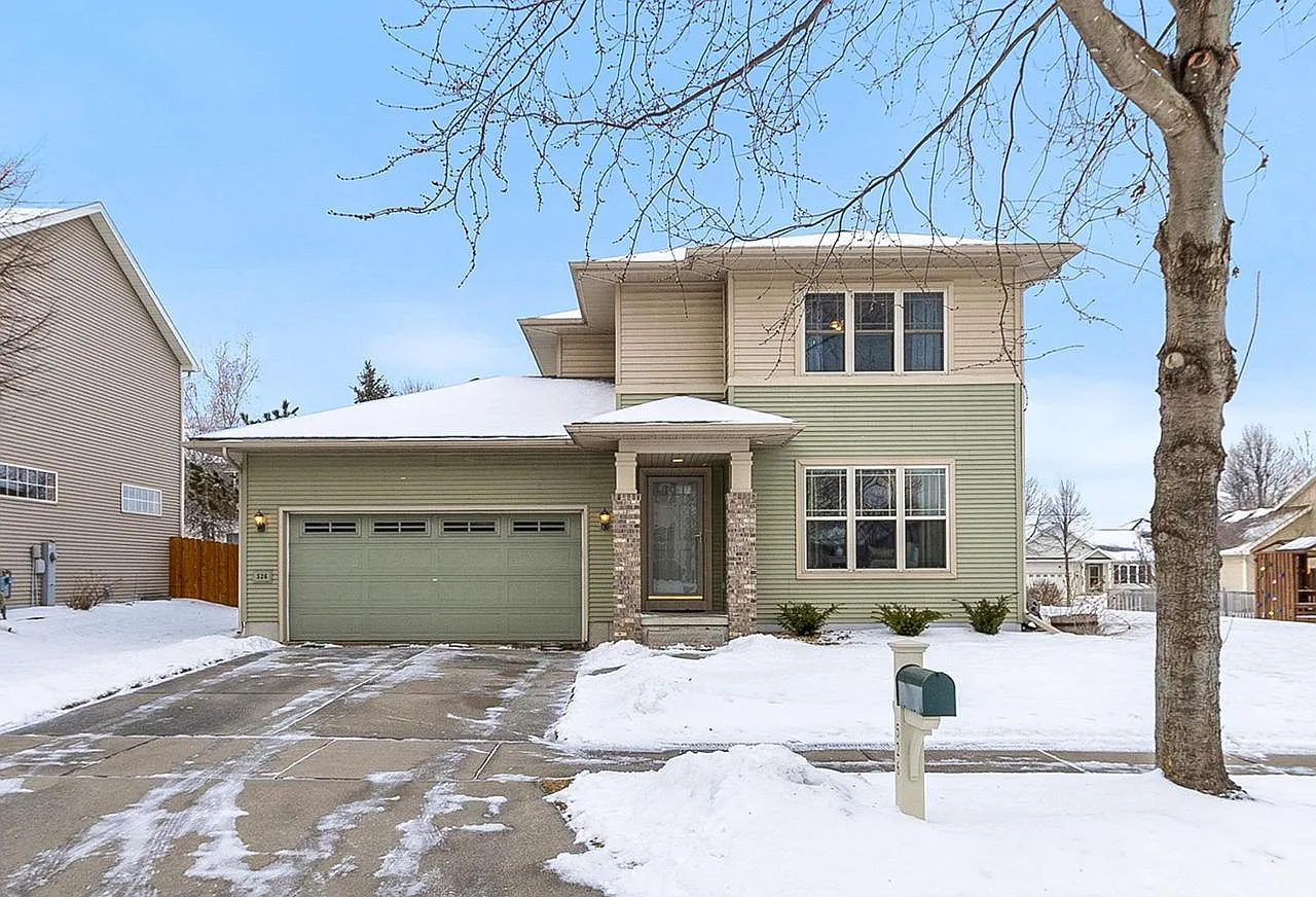 526 Aztalan Dr photo 1