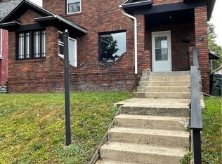 244 N 3rd St, Coshocton, OH 43812