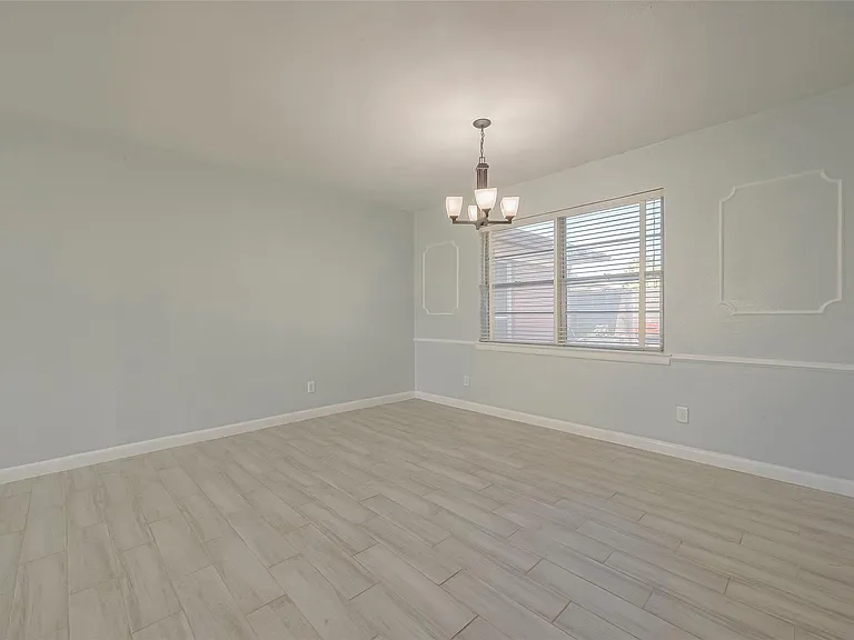 3426 Bradford St — Photo 10