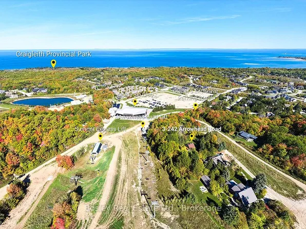 242 Arrowhead Rd #3, The Blue Mountains, ON L9Y 0S1
