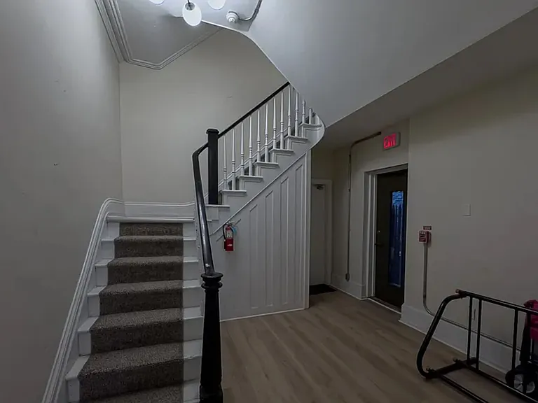 1525 Green St #2FF — Photo 10