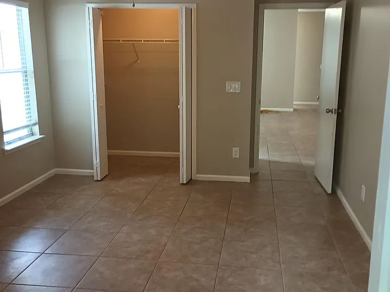 1454 Cove Landing Dr — Photo 12