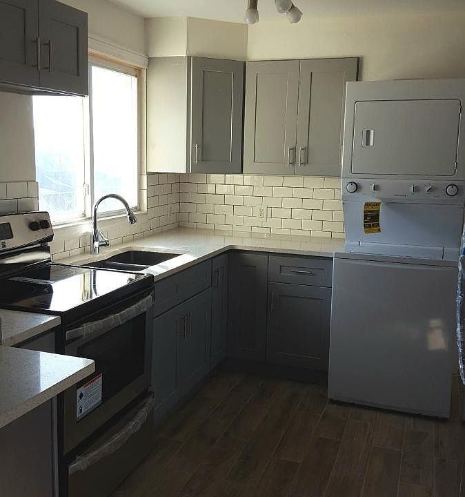 1st image of 48 Nassau Ave APT 2