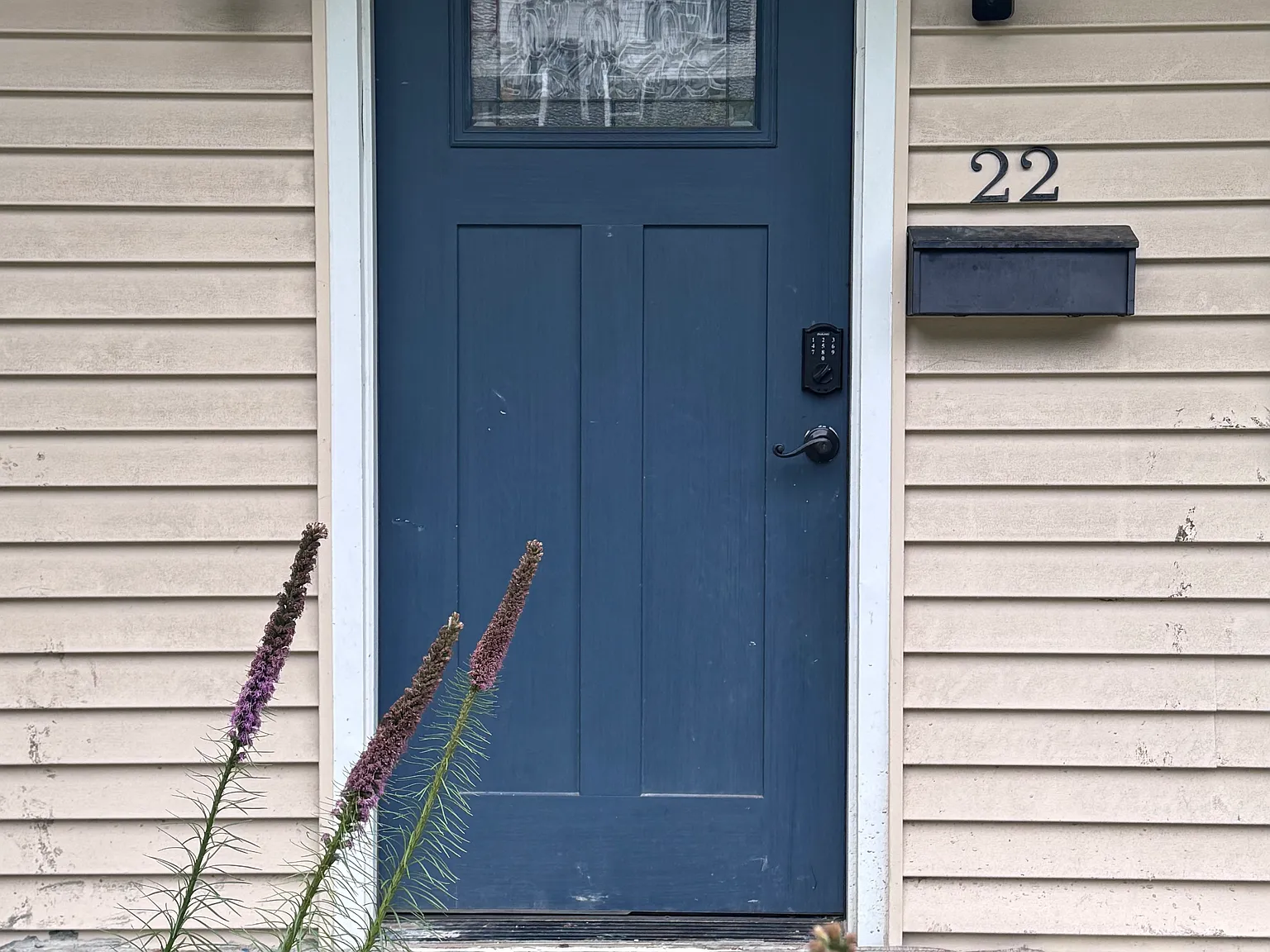 3 bed, 1596 sqft, $2,700 — Photo 3