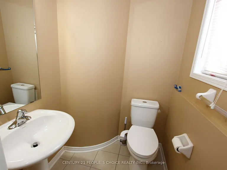 14 Thornbush Blvd — Photo 14