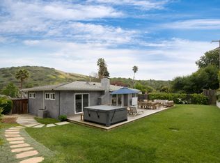 11 Vista Del Mar Dr, Santa Barbara, CA 93109