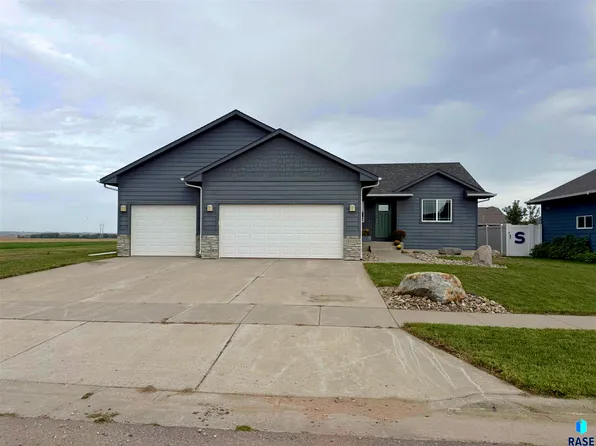 9020 W 22nd St, Sioux Falls, SD 57106