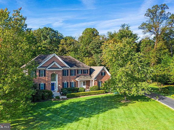 5th image of 6920 Emma Ct