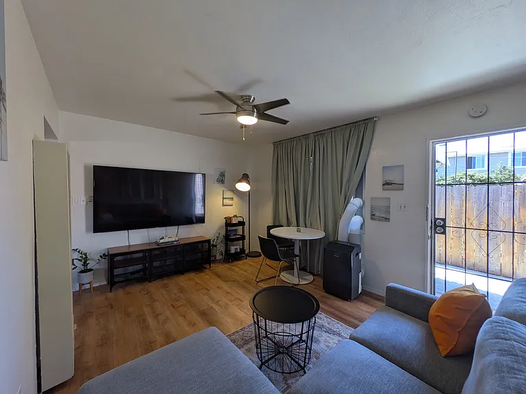 4813 Mansfield St — Photo 2