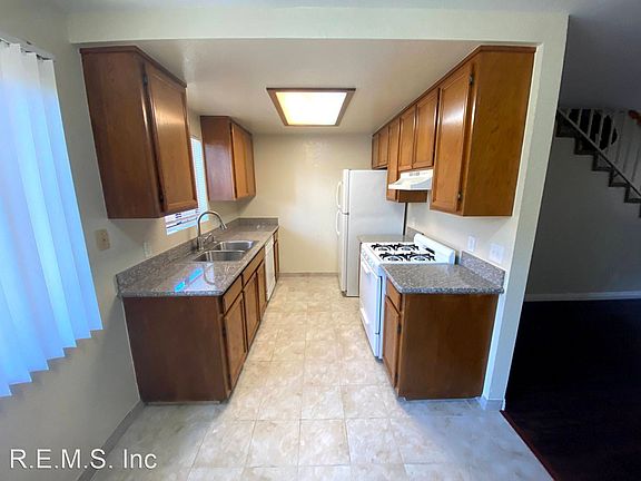 5th image of 734 Mira Mar Ave APT C