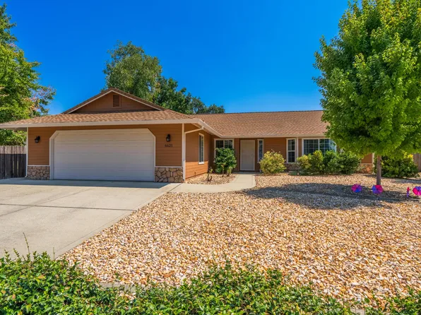 6621 Waterford Dr, Redding, CA 96001
