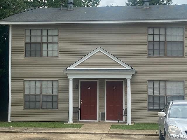 2nd image of 3826 Sheffield Ct