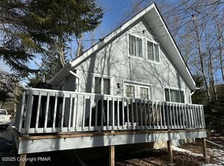 835 Country Place Dr, Tobyhanna, PA