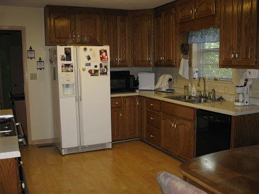 3rd image of 1308 Gray Fox Ln
