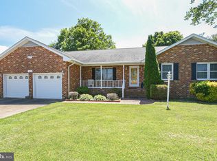 242 Potomac Ln, Colonial Beach, VA 22443