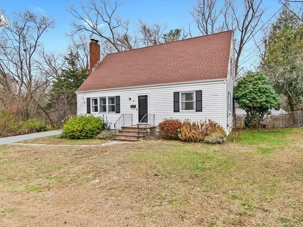 57 Glenwood St, North Andover, MA 01845