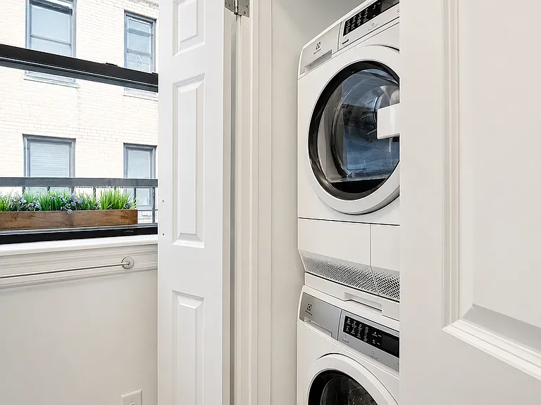 27 W 96th St #7-C — Photo 11