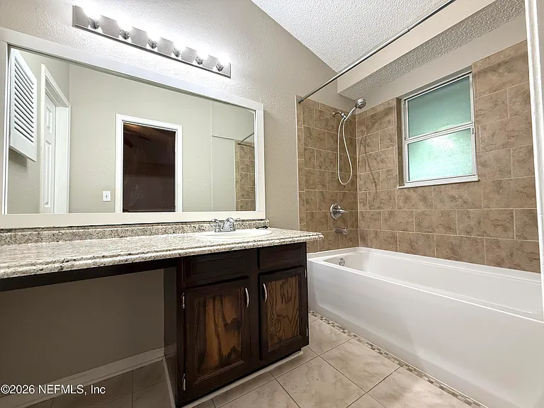 2798 Lantana Lakes Dr W — Photo 8