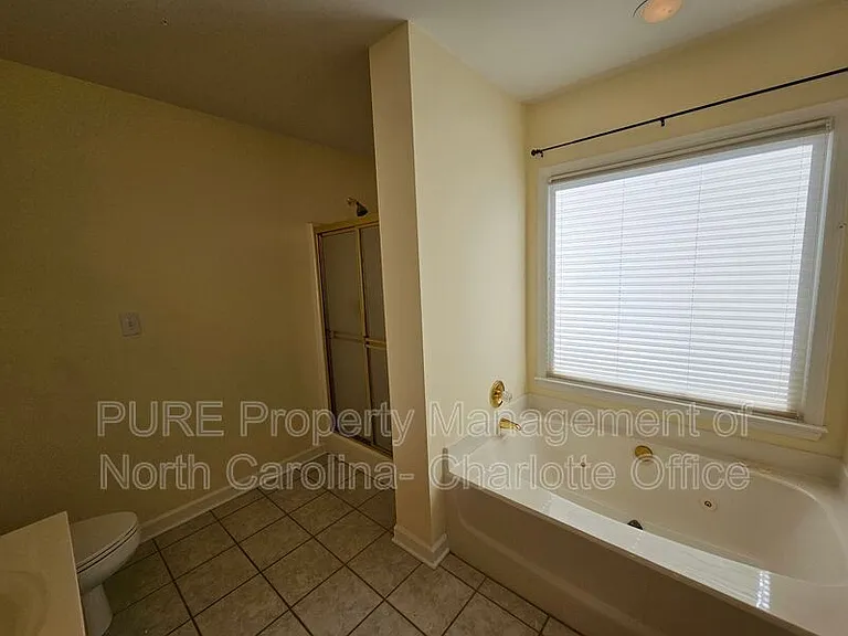 151 Woodfern Pl — Photo 19