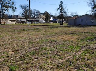 411 W Duncan Ave, Comanche, TX 76442