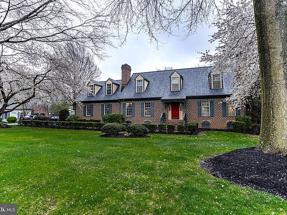 2nd image of 2421 Munford Dr