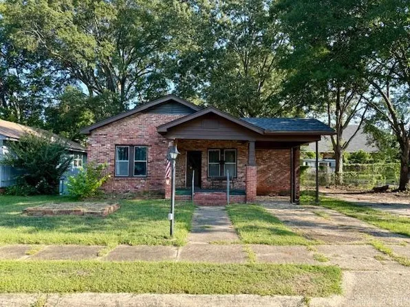 710 W Elm St, El Dorado, AR 71730