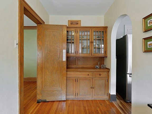 4th image of 3749 Colfax Ave S #B