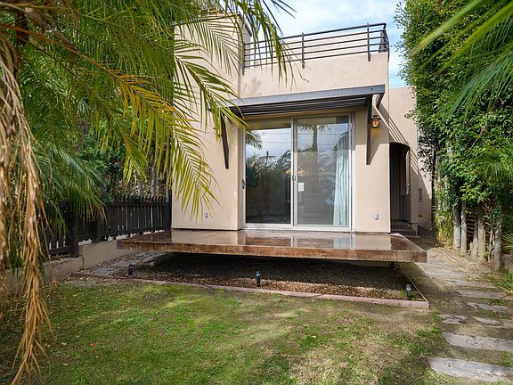 2nd image of 2324 Chalcedony St