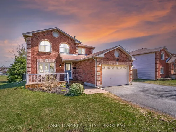 409 Anne St N, Barrie, ON L4N 7A4