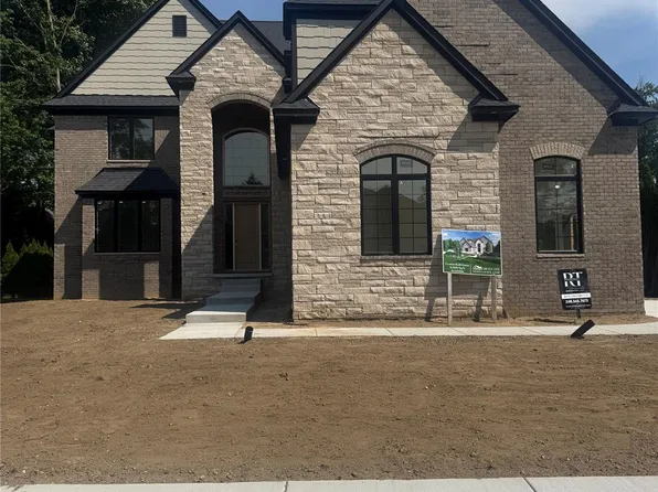 14173 Provim Forest Ct, Shelby Township, MI 48315